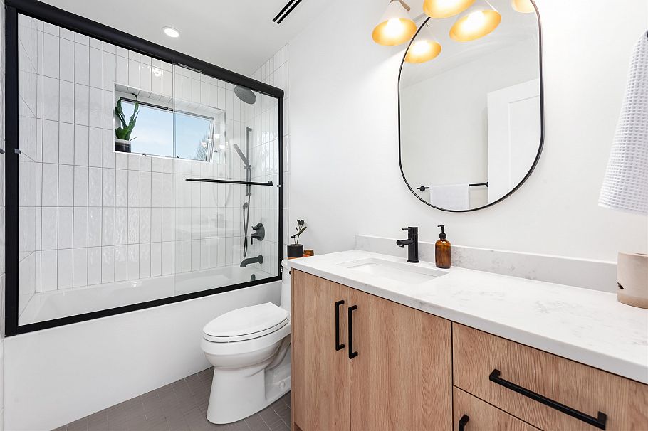 5059 Sherbrooke Street Vancouver, BC - 21