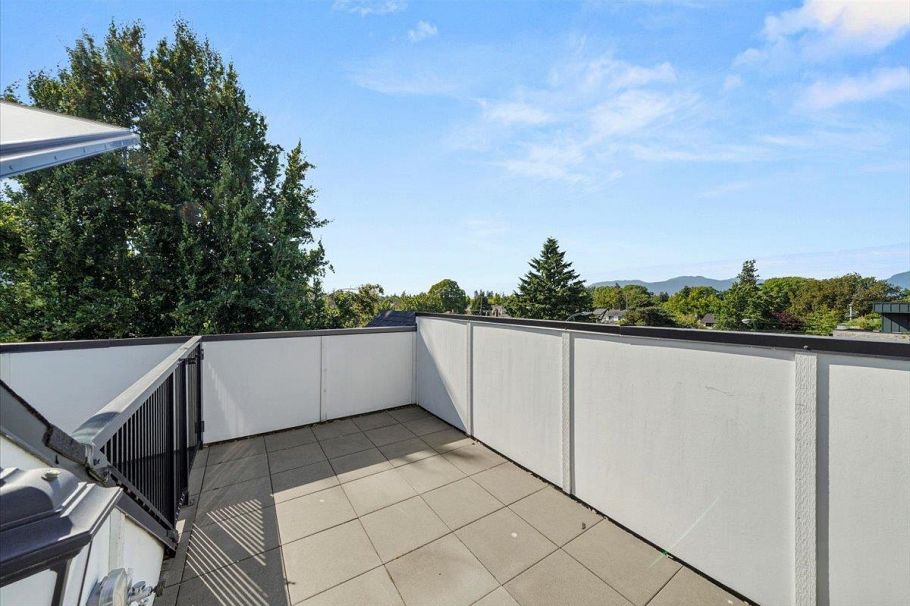 4110 Columbia Street Vancouver, BC - 24