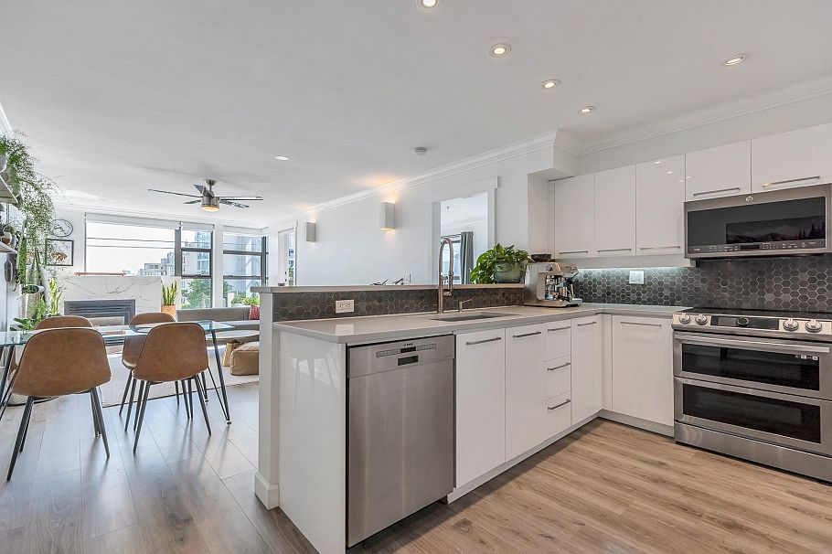 406 305 Lonsdale Avenue North Vancouver, BC - 17