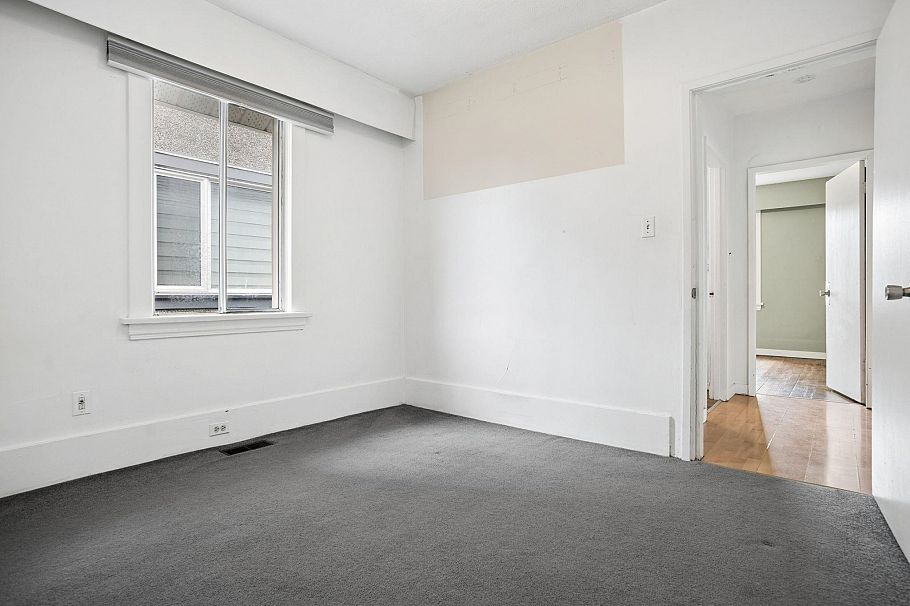 2654 Triumph Street Vancouver, BC - 15