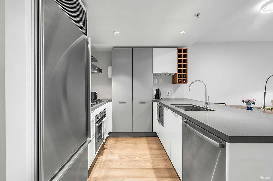 1907 788 Richards Street Vancouver, BC - 11