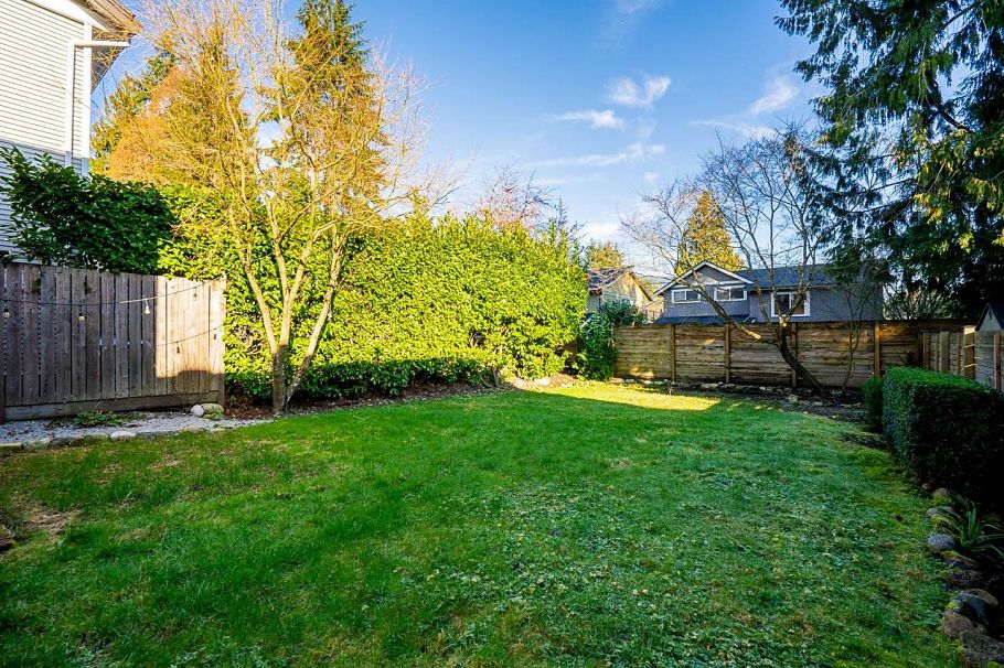 3446 Church Street North Vancouver, BC - 30