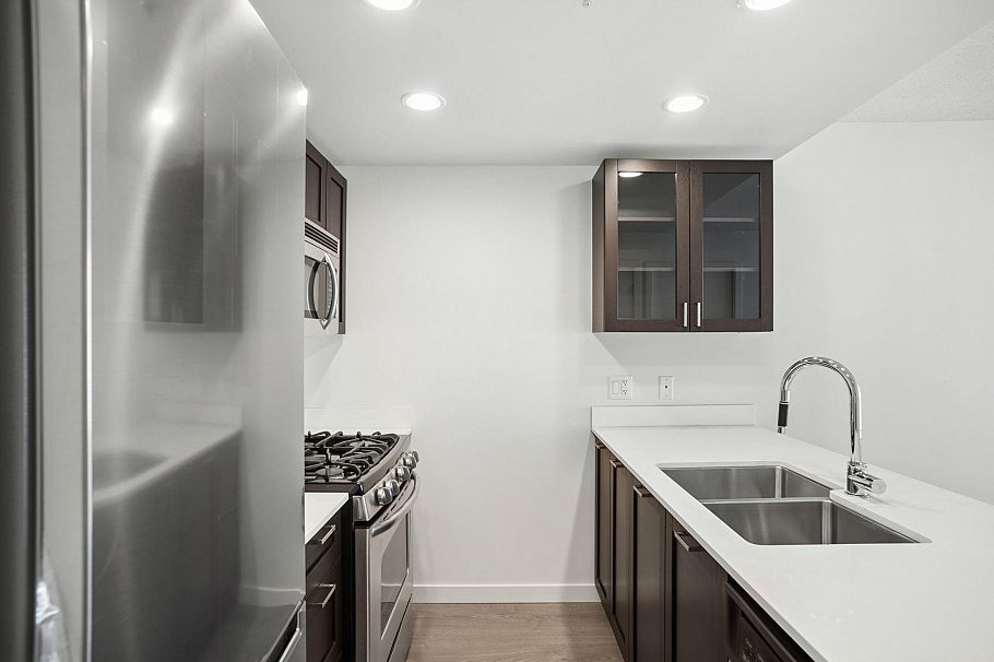 206 4815 Eldorado Mews Vancouver, BC - 6