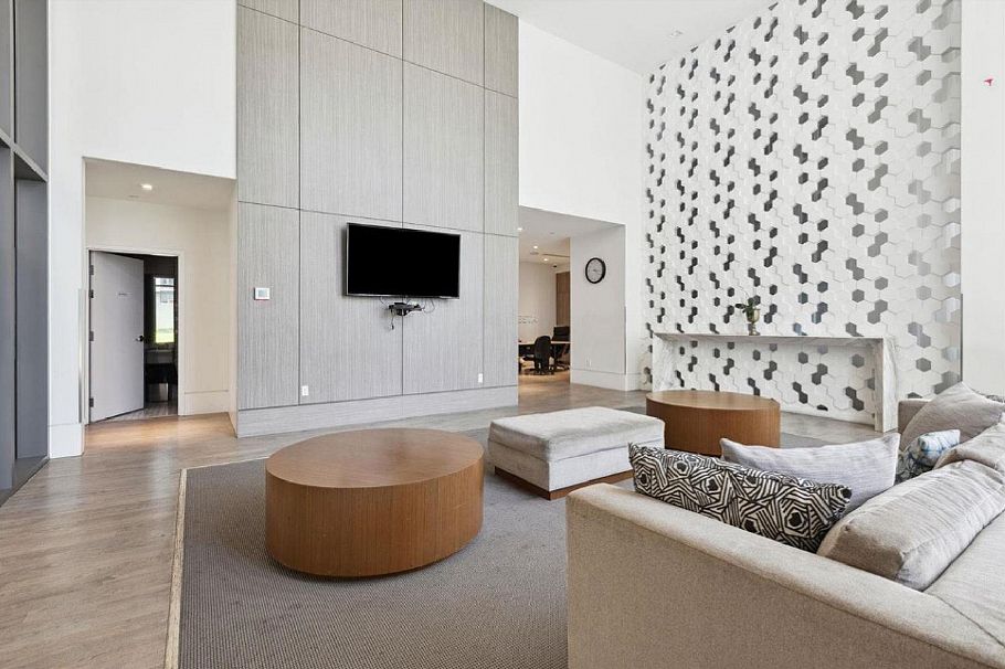 1804 680 Seylynn Crescent North Vancouver, BC - 15