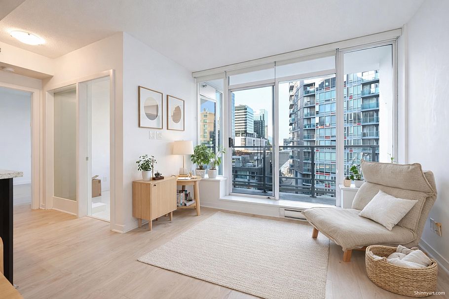 802 821 Cambie Street Vancouver, BC - 1