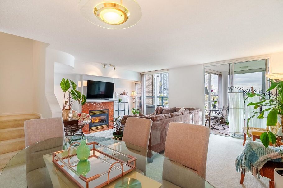 321 1228 Marinaside Crescent Vancouver, BC - 10