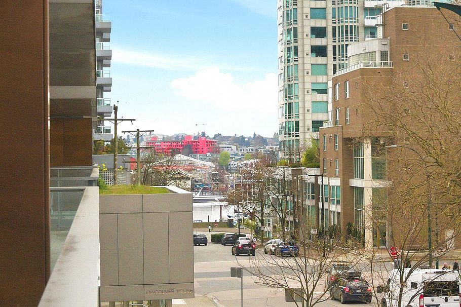 306 1480 Howe Street Vancouver, BC - 12
