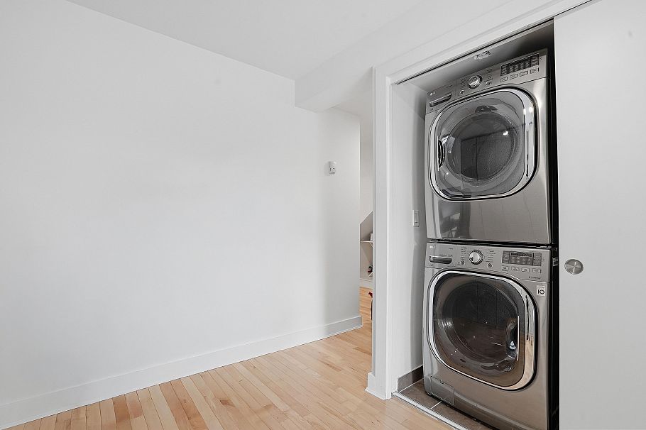 73 E 27th Avenue Vancouver, BC - 20