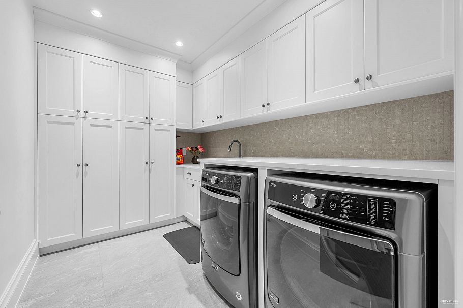 1738 W 38th Avenue Vancouver, BC - 33