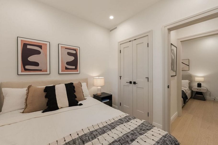 2540 Grant Street Vancouver, BC - 31