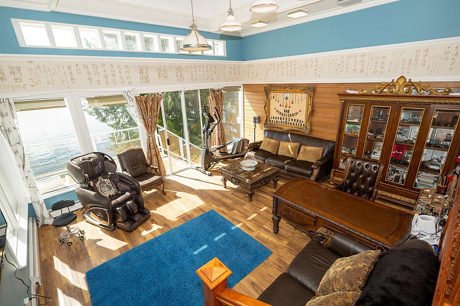 4515 Stonehaven Avenue North Vancouver, BC - 5