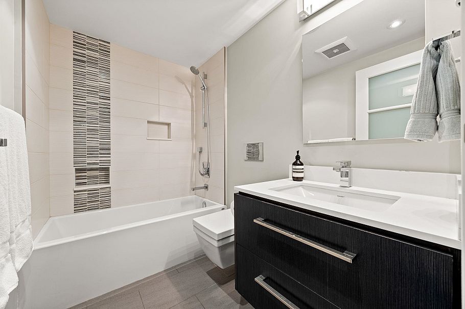 202 2148 W 2nd Avenue Vancouver, BC - 16