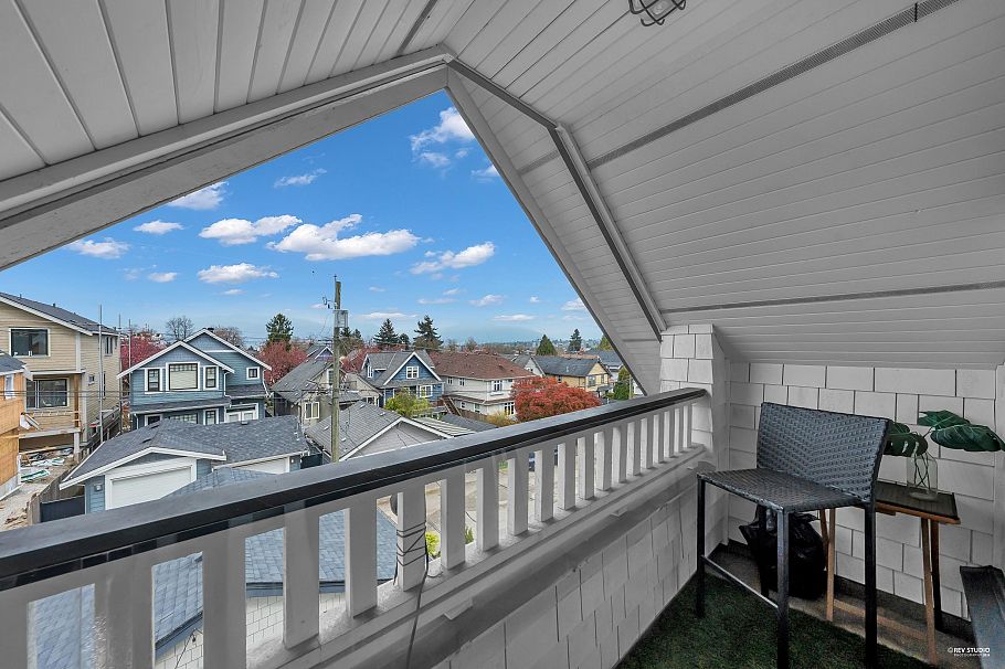 723 E 12th Avenue Vancouver, BC - 27