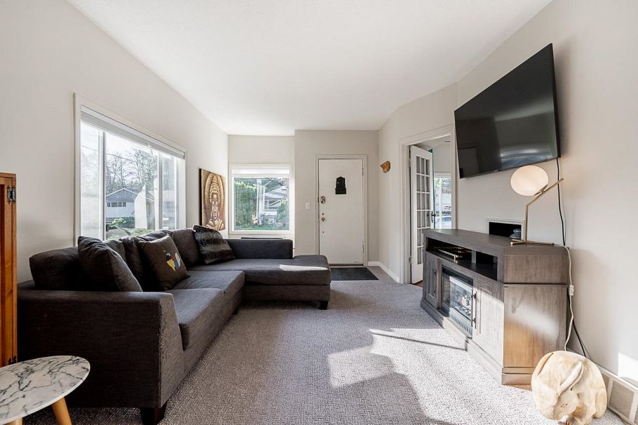 3446 Church Street North Vancouver, BC - 9