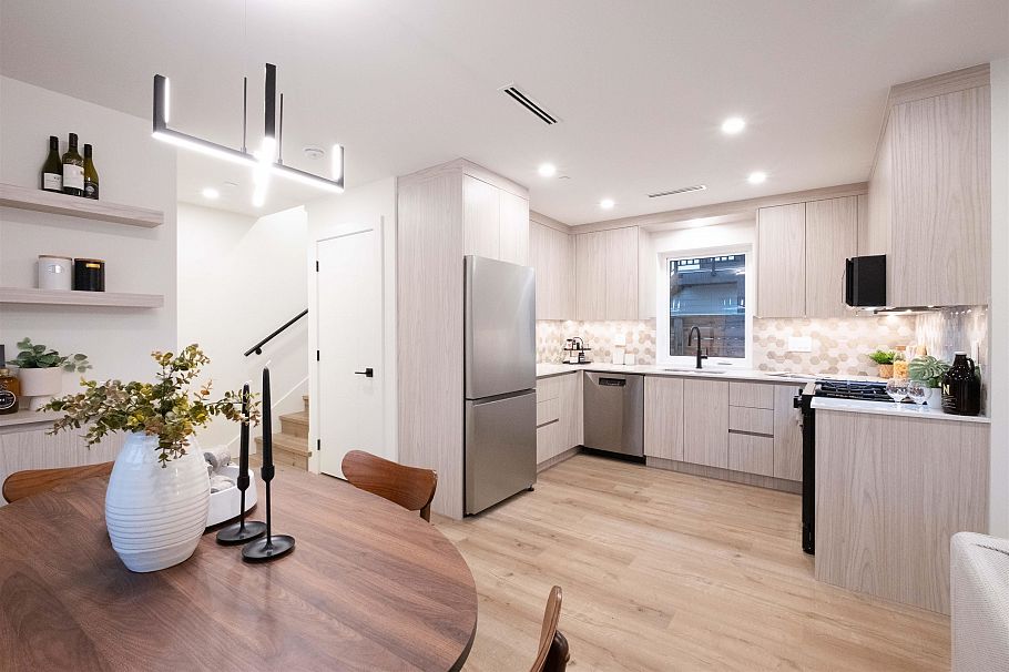 2665 E Pender Street Vancouver, BC - 7