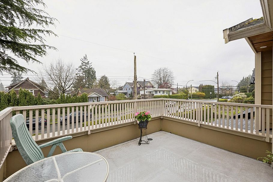 418 E 13th Street North Vancouver, BC - 27