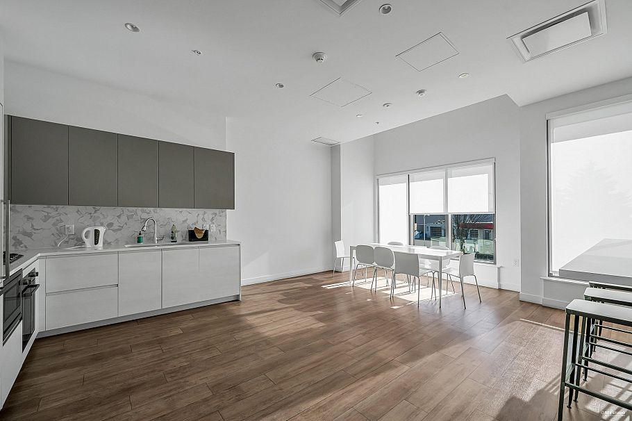 8111 Chester Street Vancouver, BC - 17