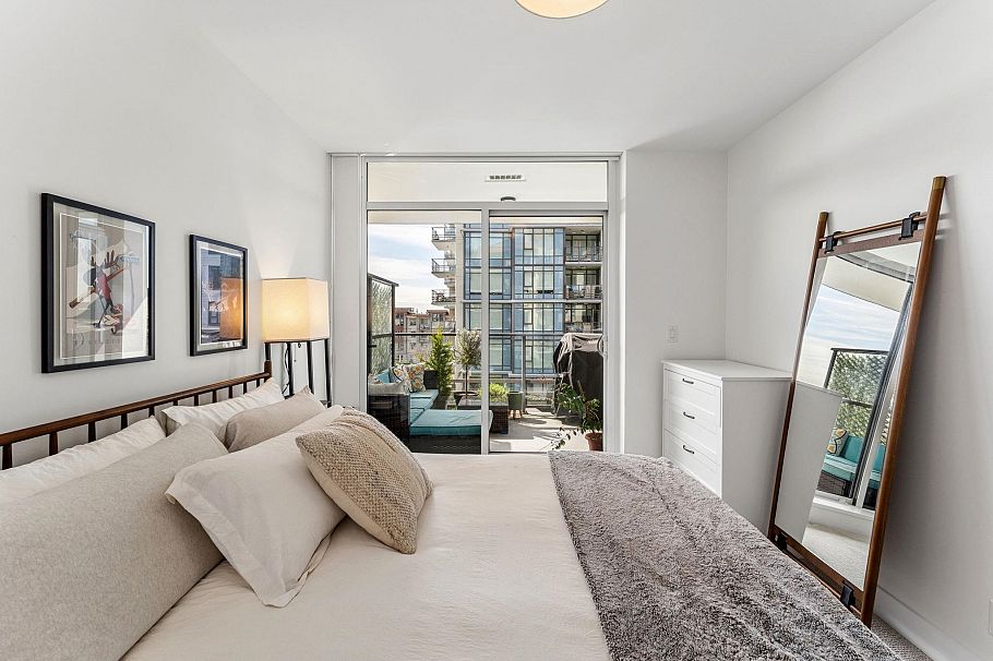 403 2780 Valley Centre Avenue North Vancouver, BC - 16