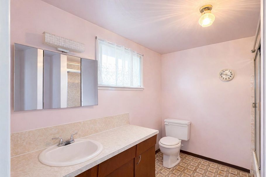 3865 Sandell Street Burnaby, BC - 5