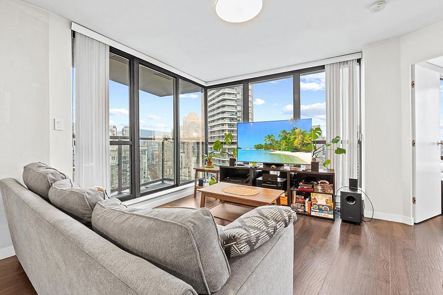 2709 501 Pacific Street Vancouver, BC - 3