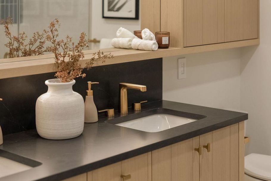 2540 Grant Street Vancouver, BC - 38