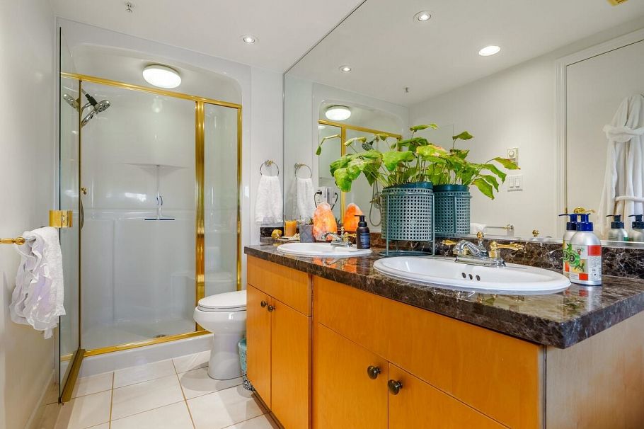 321 1228 Marinaside Crescent Vancouver, BC - 20