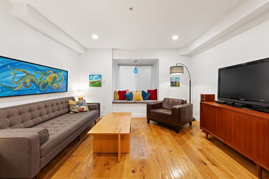 1575 Cotton Drive Vancouver, BC - 11