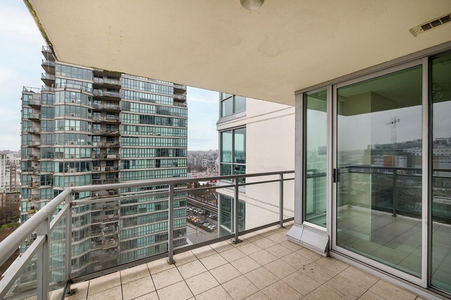 1703 120 Milross Avenue Vancouver, BC - 12