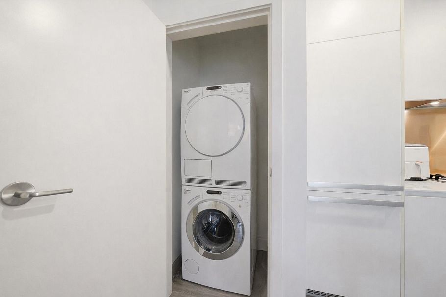 306 1480 Howe Street Vancouver, BC - 21