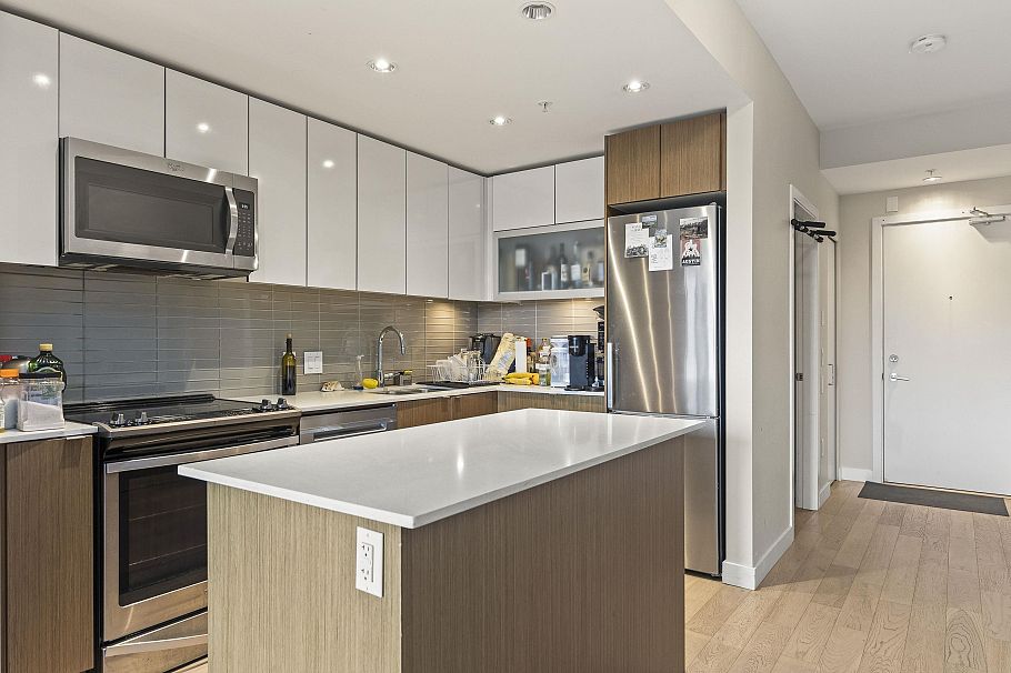 302 688 E 19 Avenue Vancouver, BC - 11