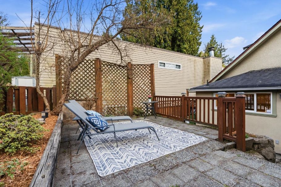 272 Osborne Road E Road North Vancouver, BC - 14