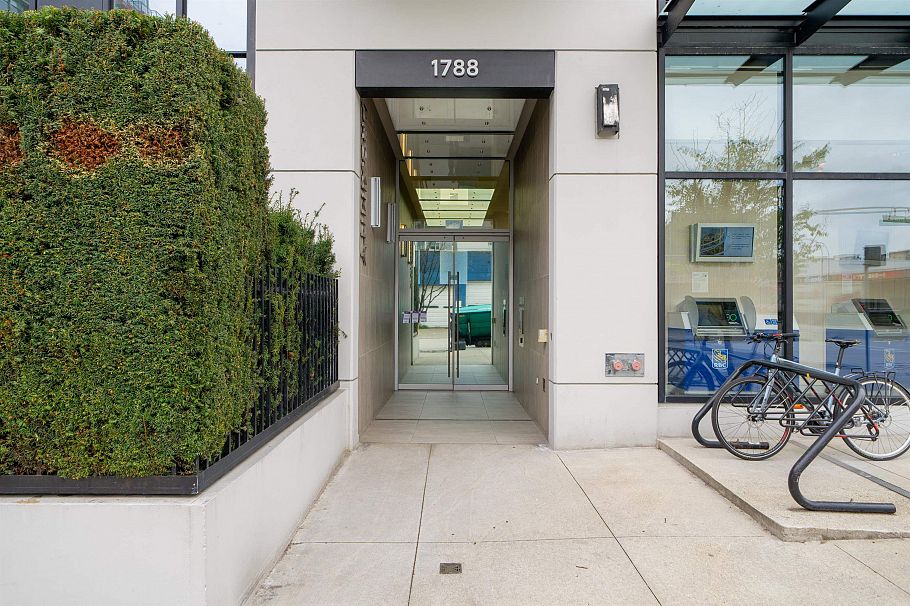 605 1788 Ontario Street Vancouver, BC - 26