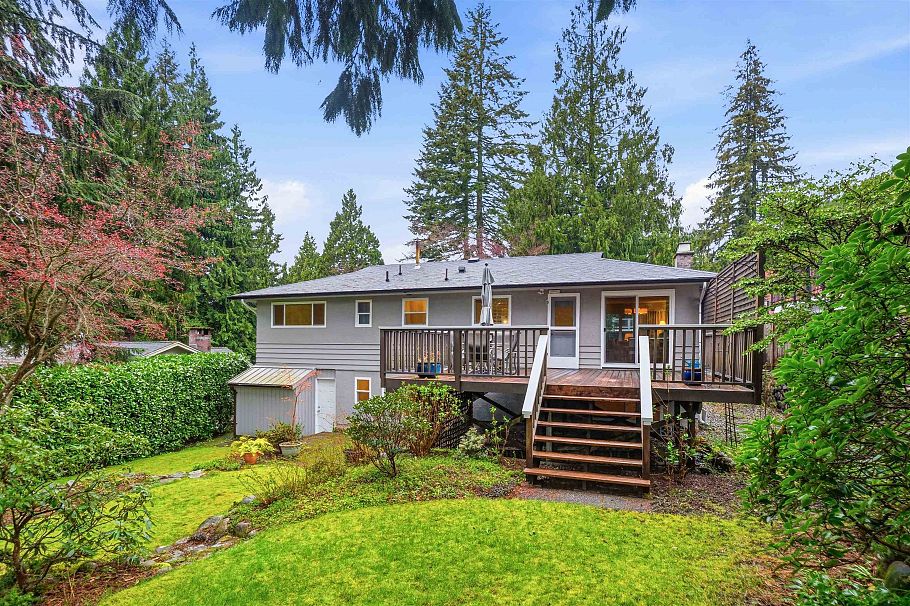 2829 Sechelt Drive North Vancouver, BC - 32
