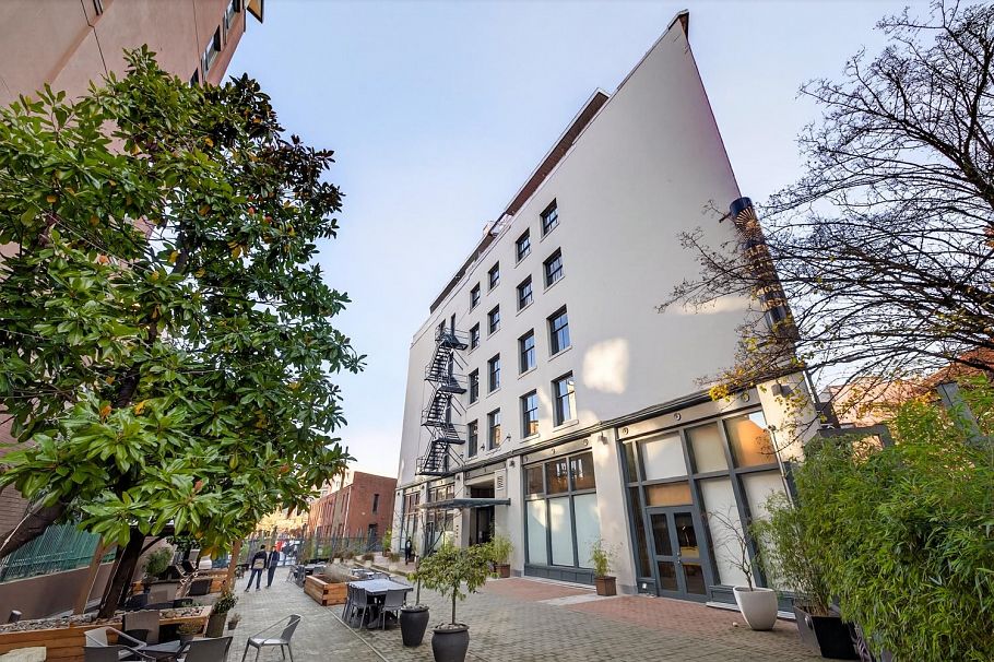 411 55 E Cordova Street Vancouver, BC - 32