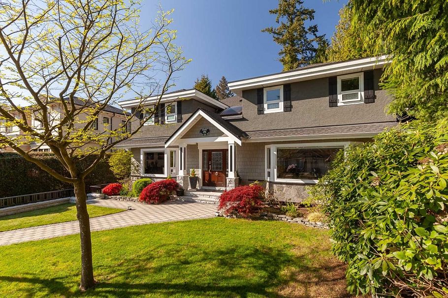 3557 W 36th Avenue Vancouver, BC - 31