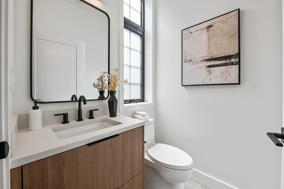 1168 E 26th Avenue Vancouver, BC - 12