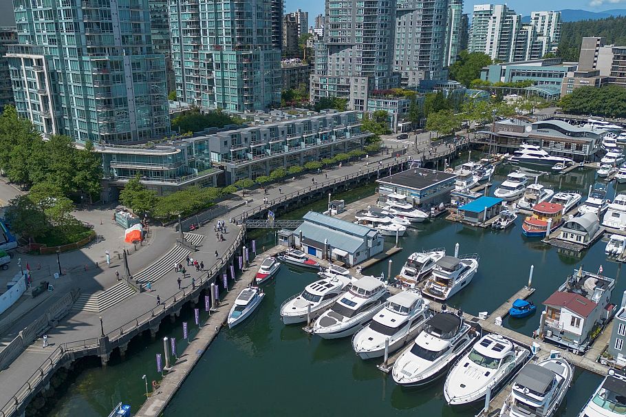 13C 1500 Alberni Street Vancouver, BC - 32