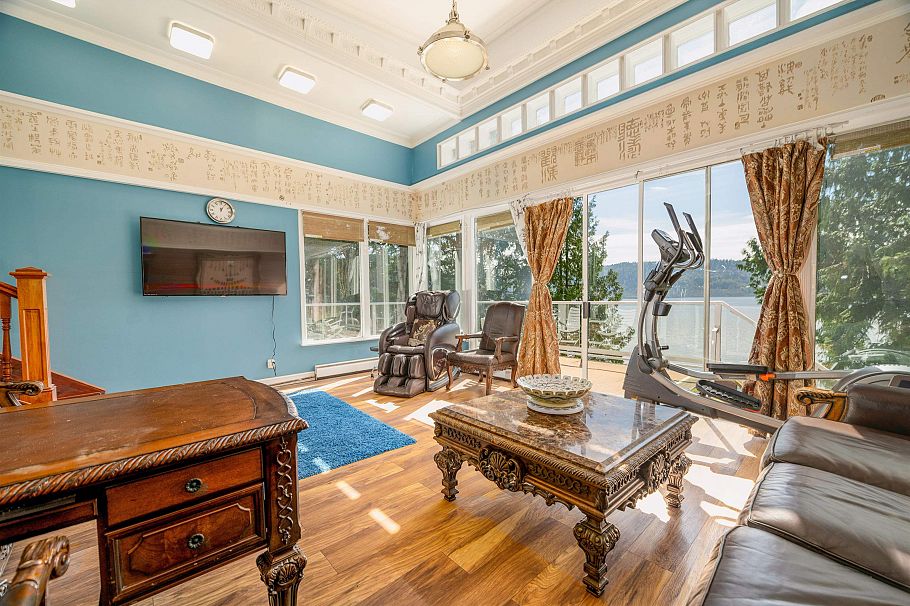 4515 Stonehaven Avenue North Vancouver, BC - 9