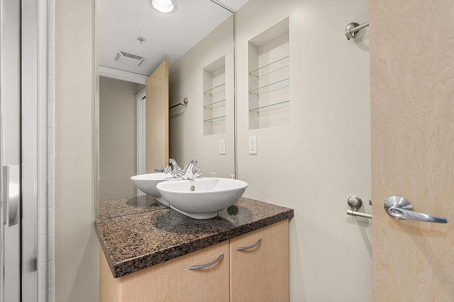 2901 969 Richards Street Vancouver, BC - 37