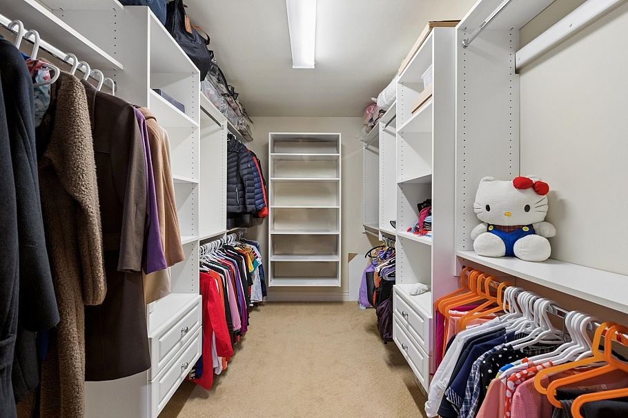 418 E 13th Street North Vancouver, BC - 18