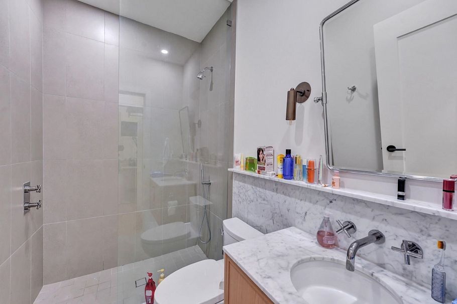 1232 W 26th Avenue Vancouver, BC - 18