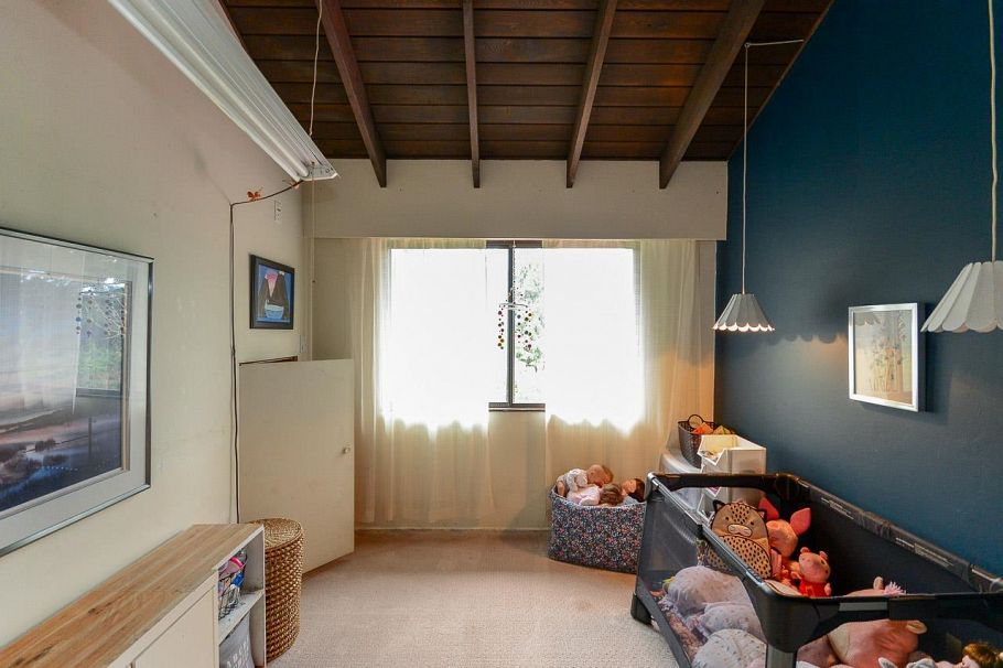 1733 Ross Road North Vancouver, BC - 19