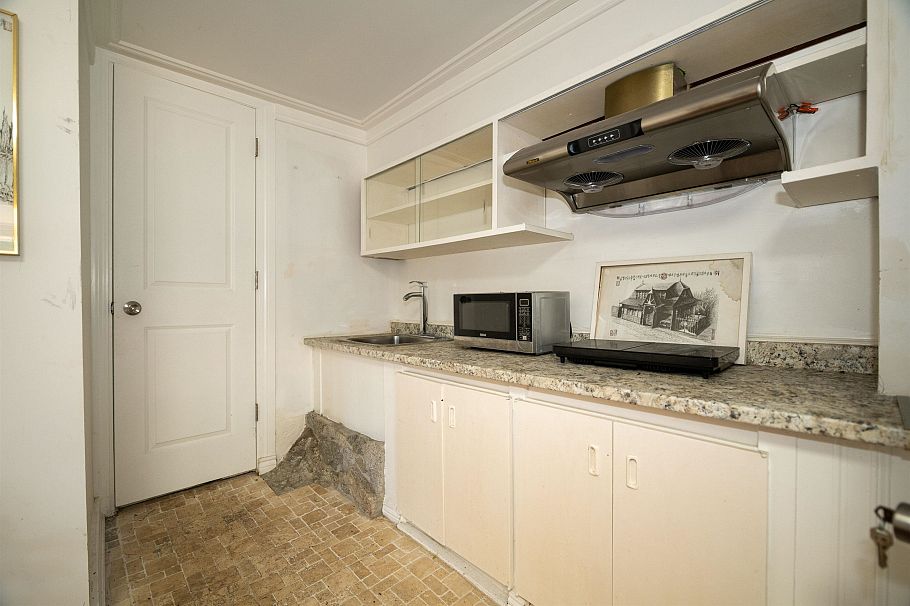 4515 Stonehaven Avenue North Vancouver, BC - 21