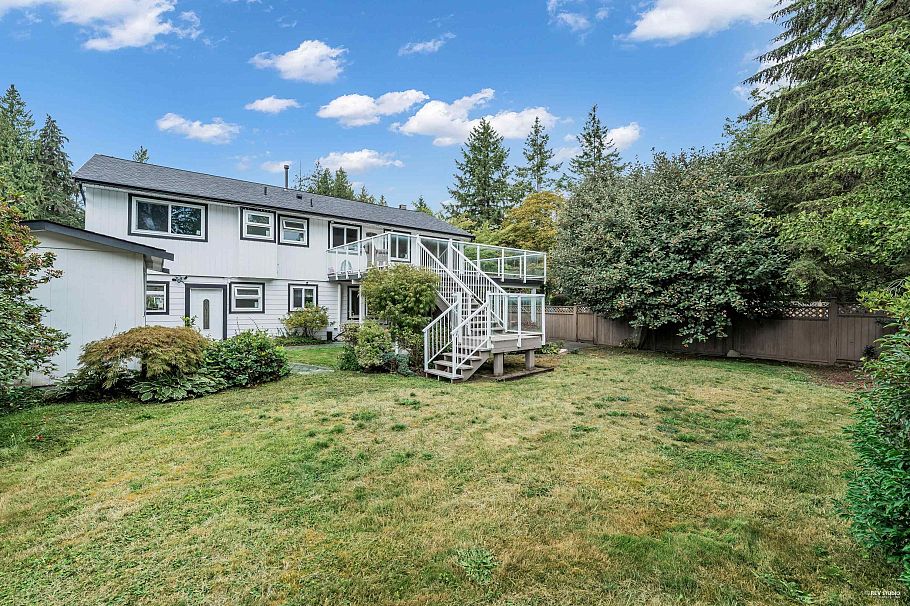 3566 Regent Avenue North Vancouver, BC - 9