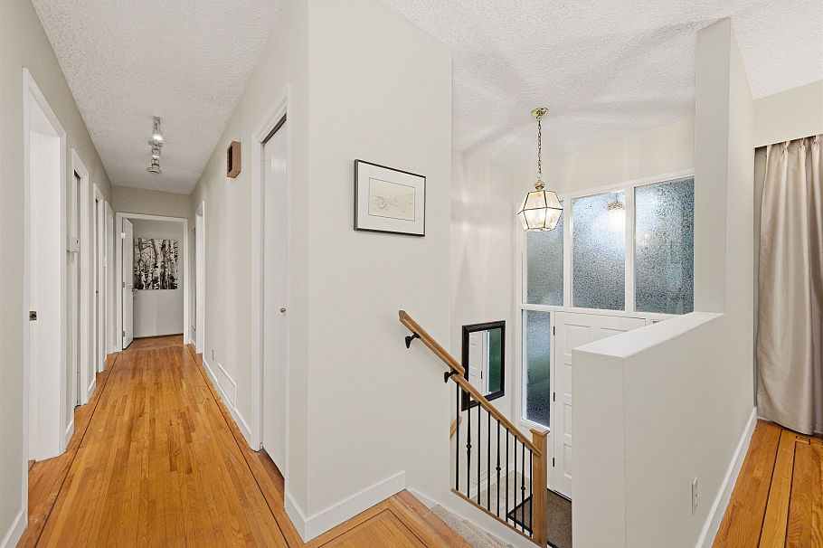 2829 Sechelt Drive North Vancouver, BC - 3