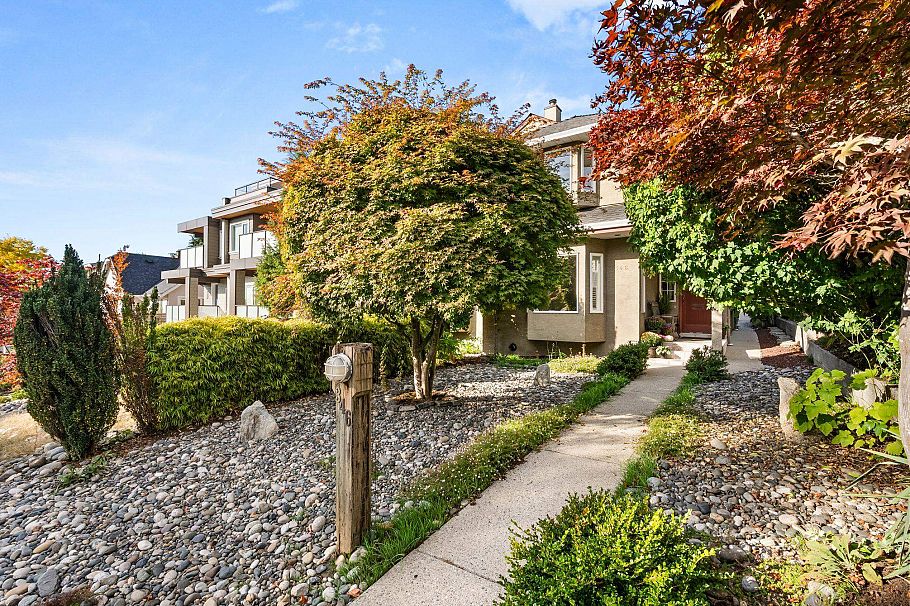 346 W 14th Street North Vancouver, BC - 3