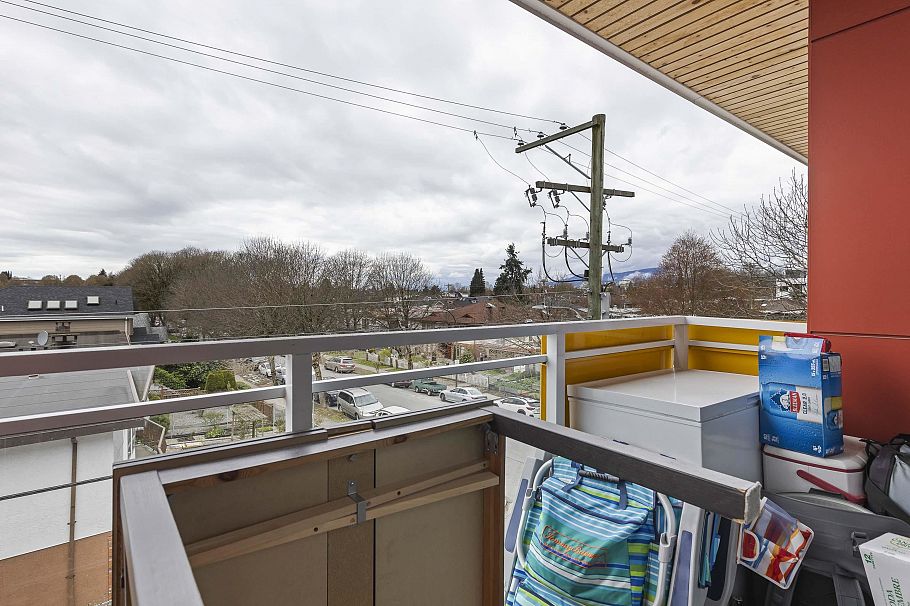 302 688 E 19 Avenue Vancouver, BC - 8