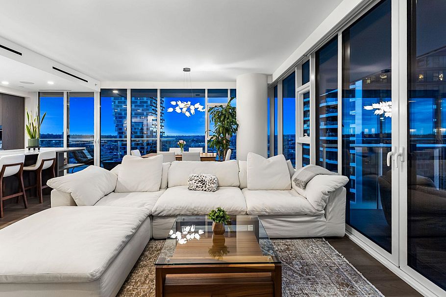 3404 1335 Howe Street Vancouver, BC - 2