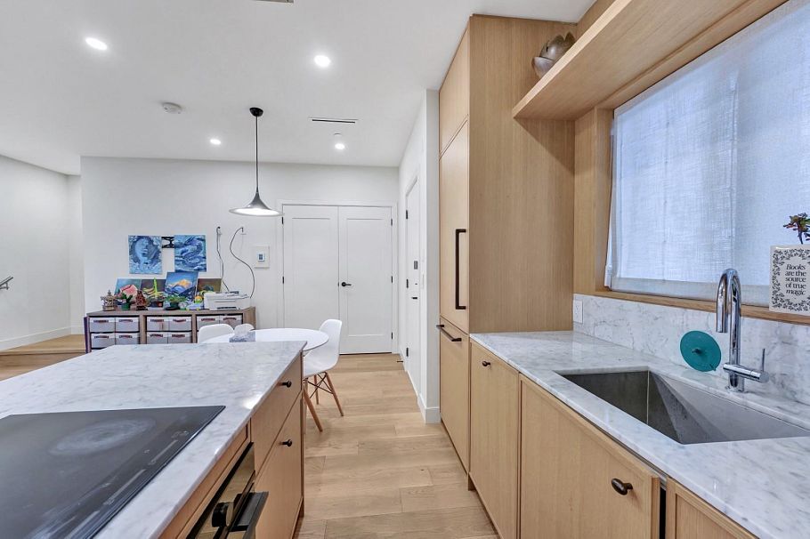 1232 W 26th Avenue Vancouver, BC - 7