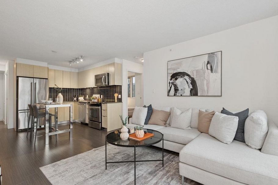 902 1325 Rolston Street Vancouver, BC - 8